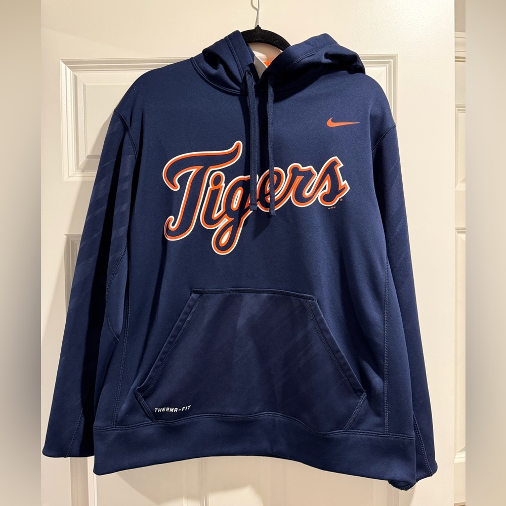 Detroit Tigers Nike Medium Sweatshirt with Therma-FIT Technology